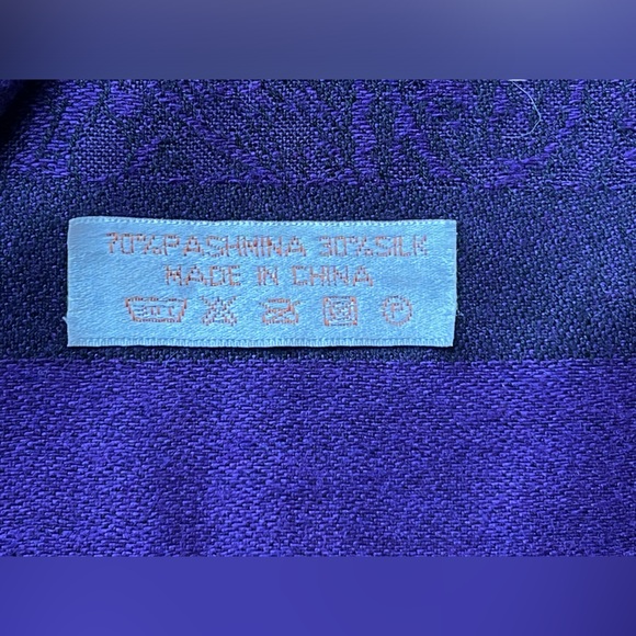 3️⃣Bundle of Three Scarves | Mildly Imperfect | 2 Pashmina & 1 Cashmere | Oblong - Picture 14 of 17